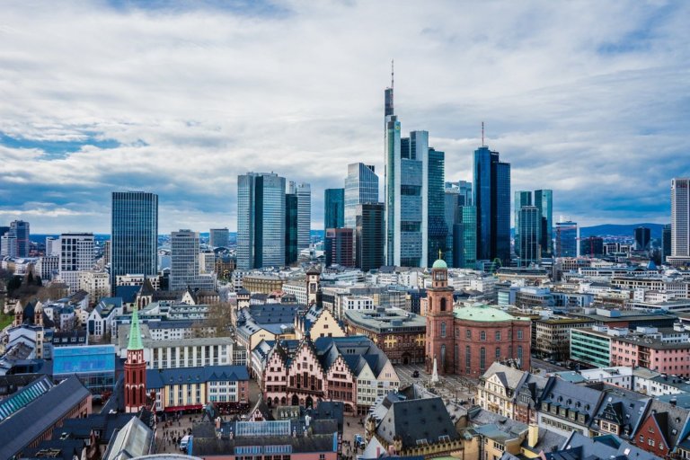 frankfurt-4945405_1920